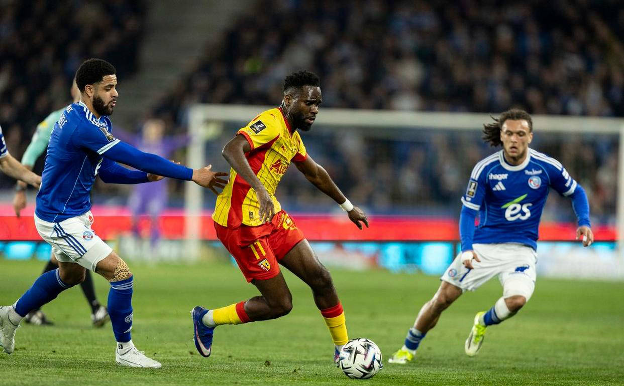 法甲最新积分榜出炉：斯特拉斯堡1-1逼平朗斯，巴黎圣日耳曼渔翁得利